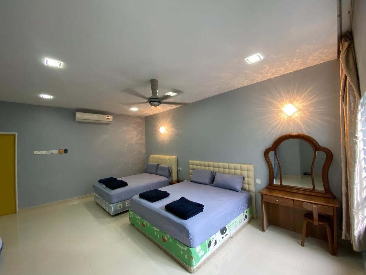 Entire Residential Home•Jia Residences Bkt Serdang沙登温暖的家 史里肯邦安 外观 照片